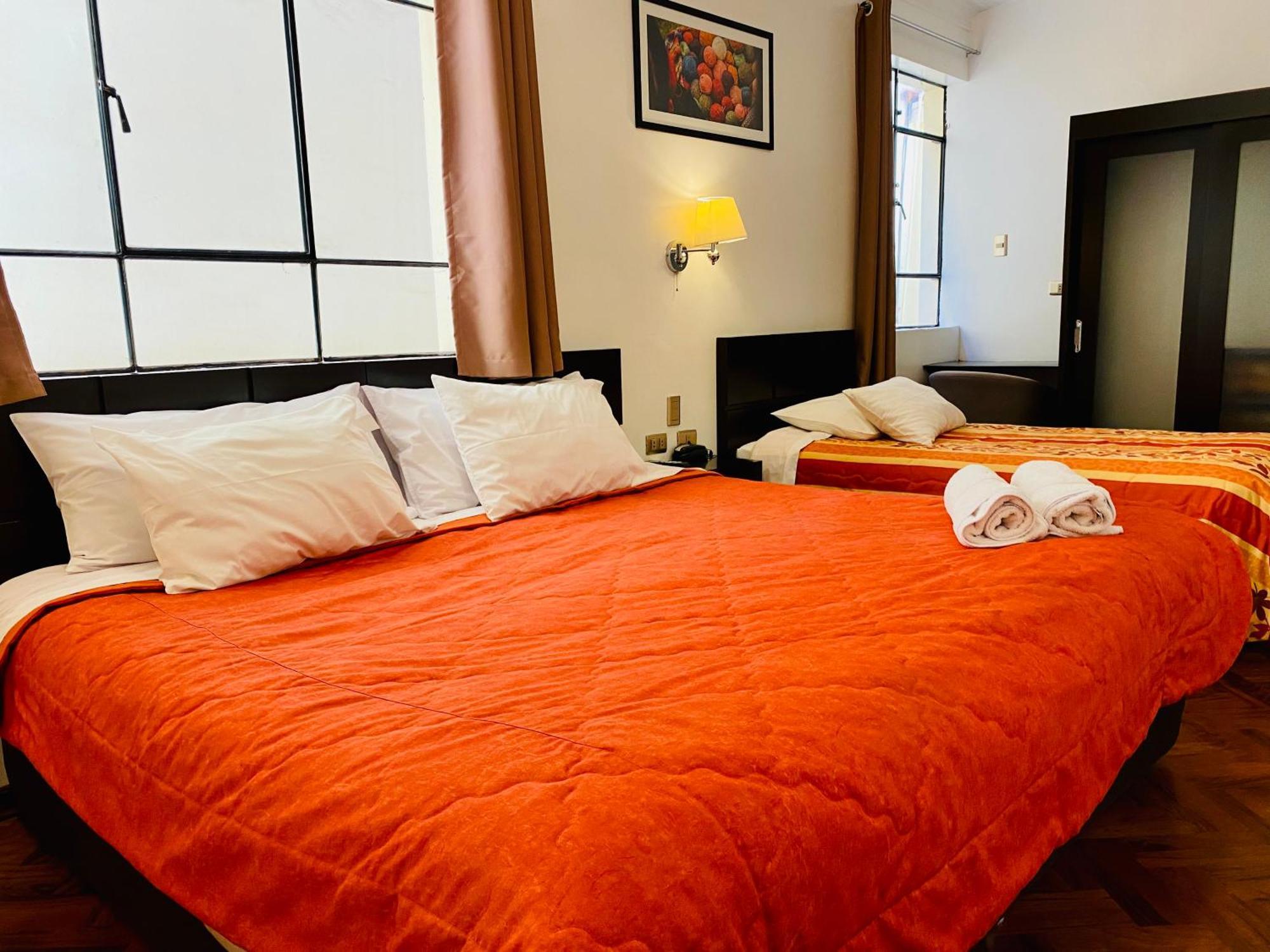 Hostal & Apartments El Triunfo Cuzco Buitenkant foto