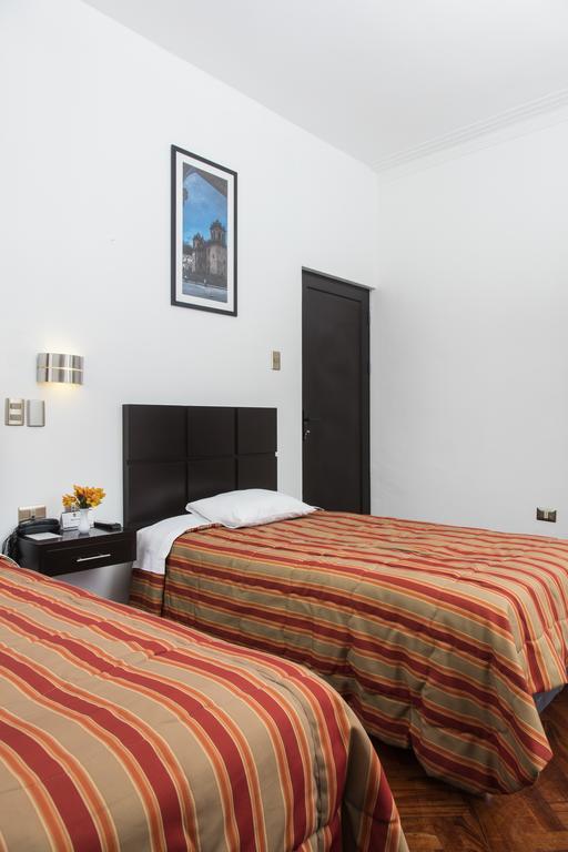 Hostal & Apartments El Triunfo Cuzco Buitenkant foto